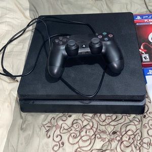 Ps4 with controller & games